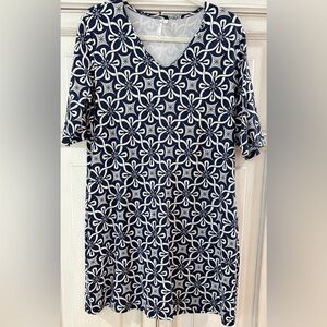 PRELOVED SZ L Lulu-B Navy and White Floral Dress
